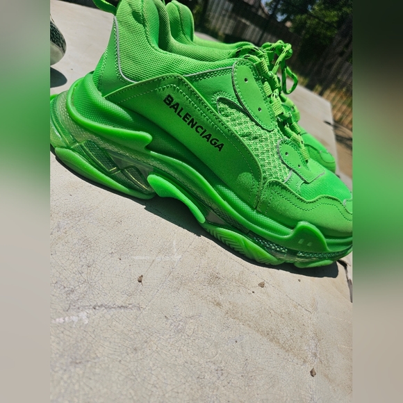 neon green balenciaga sandals